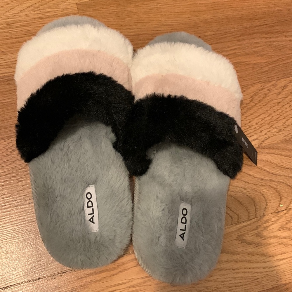 Bedroom slippers